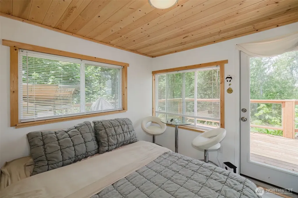 200 E Cove Drive Belfair WA 98528
