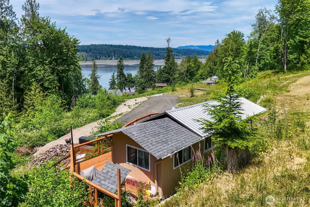 200 E Cove Drive Belfair WA 98528