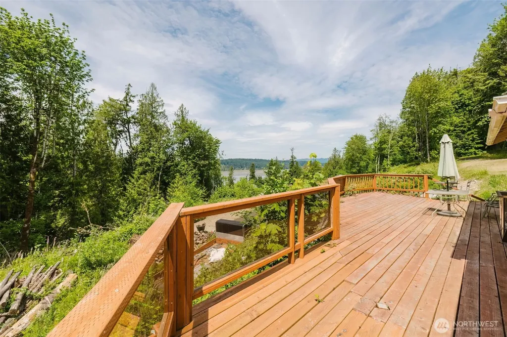 200 E Cove Drive Belfair WA 98528