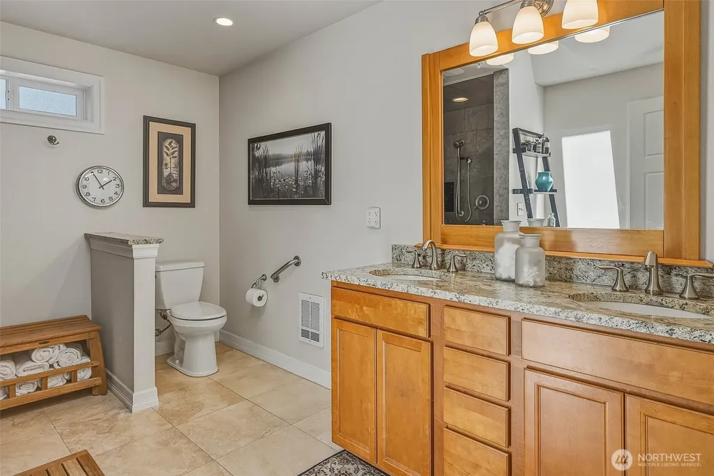1226 NE Ballinger Place Shoreline WA 98155