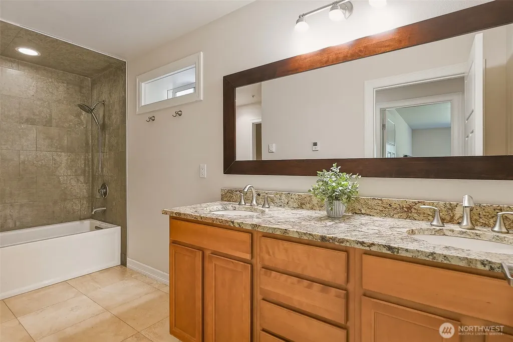 1226 NE Ballinger Place Shoreline WA 98155