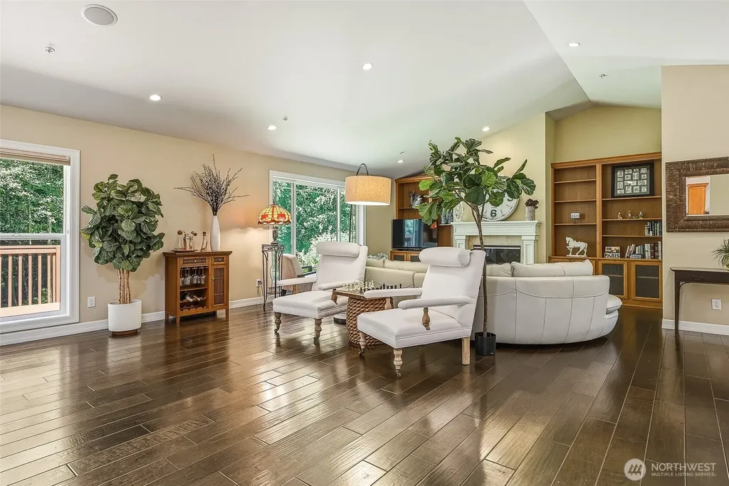 1226 NE Ballinger Place Shoreline WA 98155