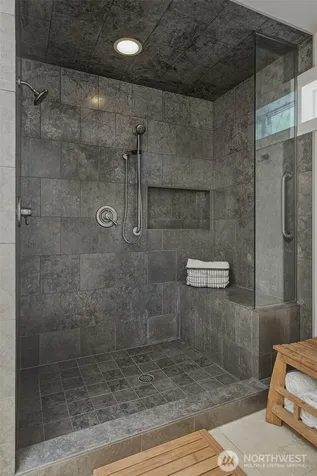 1226 NE Ballinger Place Shoreline WA 98155