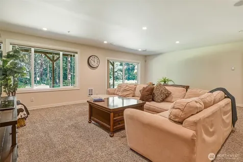 1226 NE Ballinger Place Shoreline WA 98155