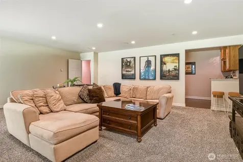 1226 NE Ballinger Place Shoreline WA 98155