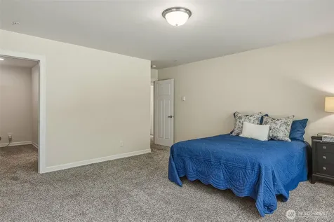 1226 NE Ballinger Place Shoreline WA 98155