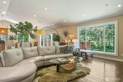 1226 NE Ballinger Place Shoreline WA 98155