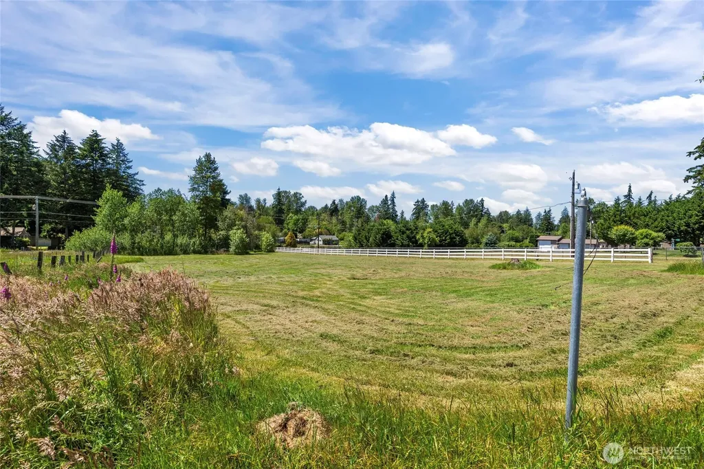14623 66th Avenue E Puyallup WA 98375