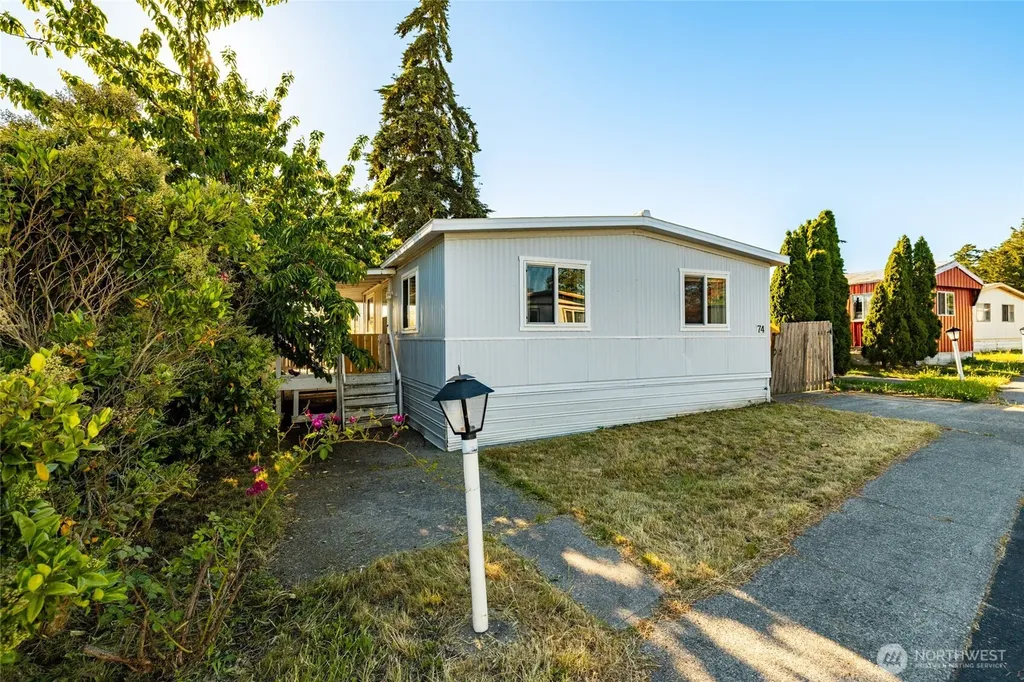 700 NW Crosby Avenue Oak Harbor WA 98277