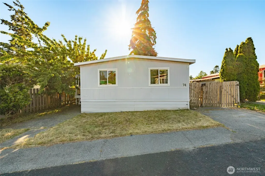 700 NW Crosby Avenue Oak Harbor WA 98277
