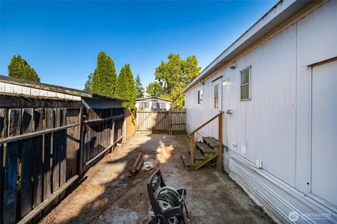 700 NW Crosby Avenue Oak Harbor WA 98277