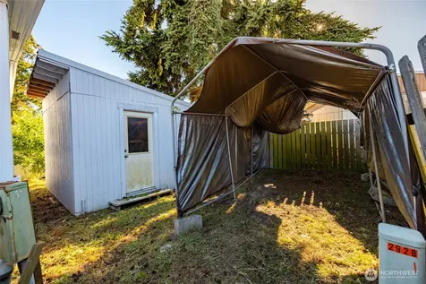 700 NW Crosby Avenue Oak Harbor WA 98277