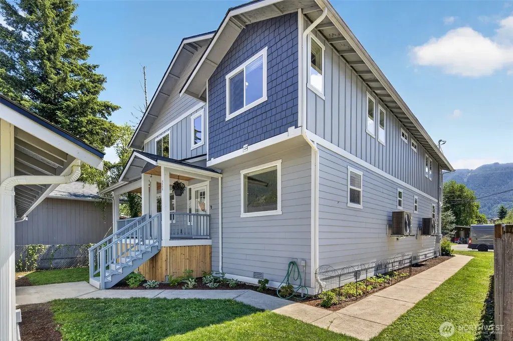 324 E 2nd Street North Bend WA 98045