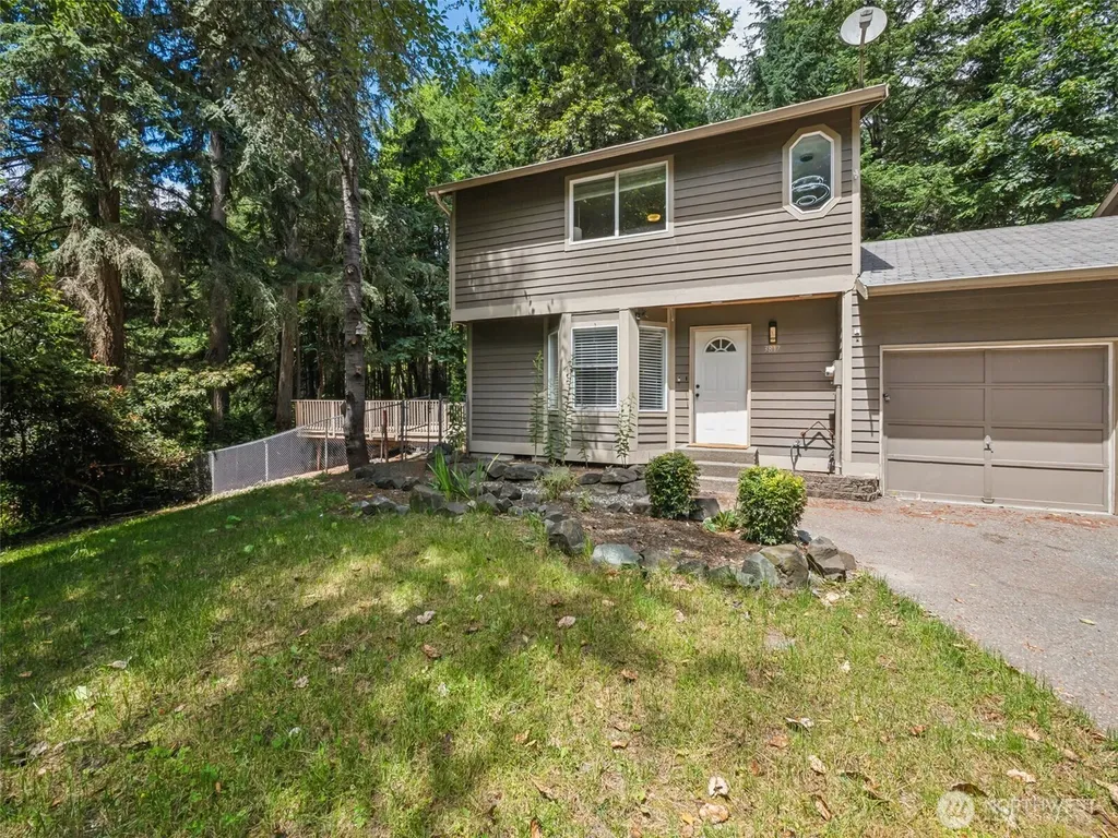 3815 47th Street NW Gig Harbor WA 98335