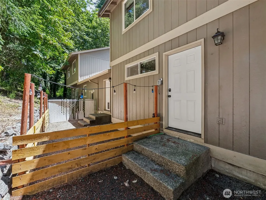 3815 47th Street NW Gig Harbor WA 98335
