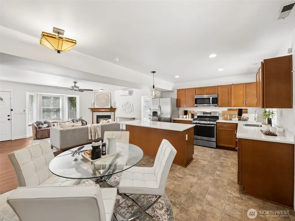 3815 47th Street NW Gig Harbor WA 98335