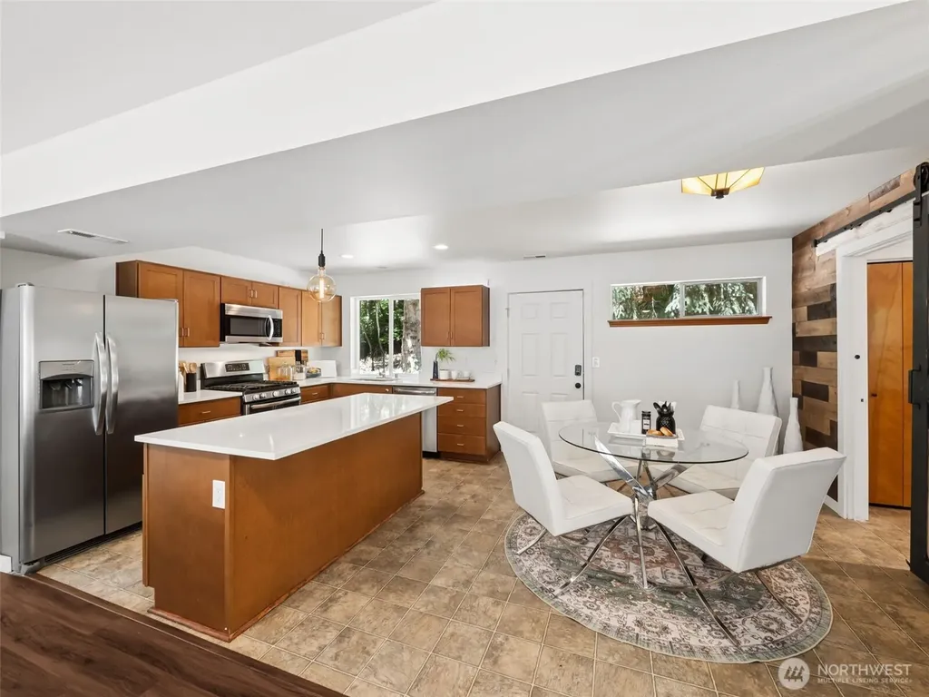 3815 47th Street NW Gig Harbor WA 98335