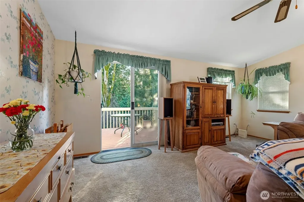 10626 25th Place NE Lake Stevens WA 98258