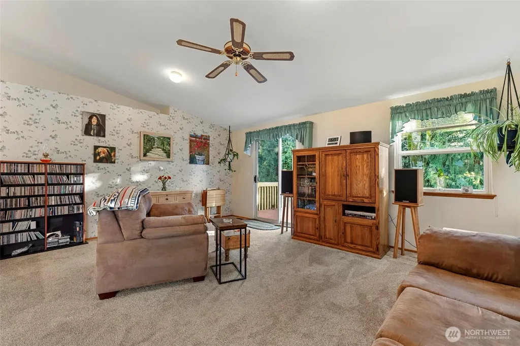 10626 25th Place NE Lake Stevens WA 98258