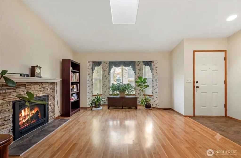 10626 25th Place NE Lake Stevens WA 98258