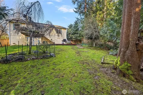 10626 25th Place NE Lake Stevens WA 98258