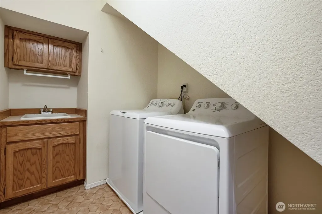 1805 Village Green Drive Mill Creek WA 98012
