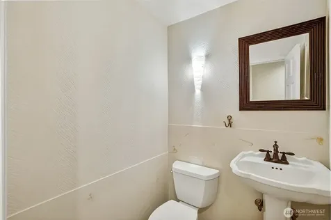 1805 Village Green Drive Mill Creek WA 98012