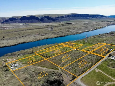 7199 Tarpiscan Road Malaga WA 98828