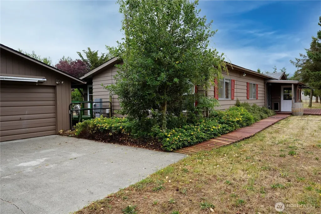 141 Quiet Place Sequim WA 98382