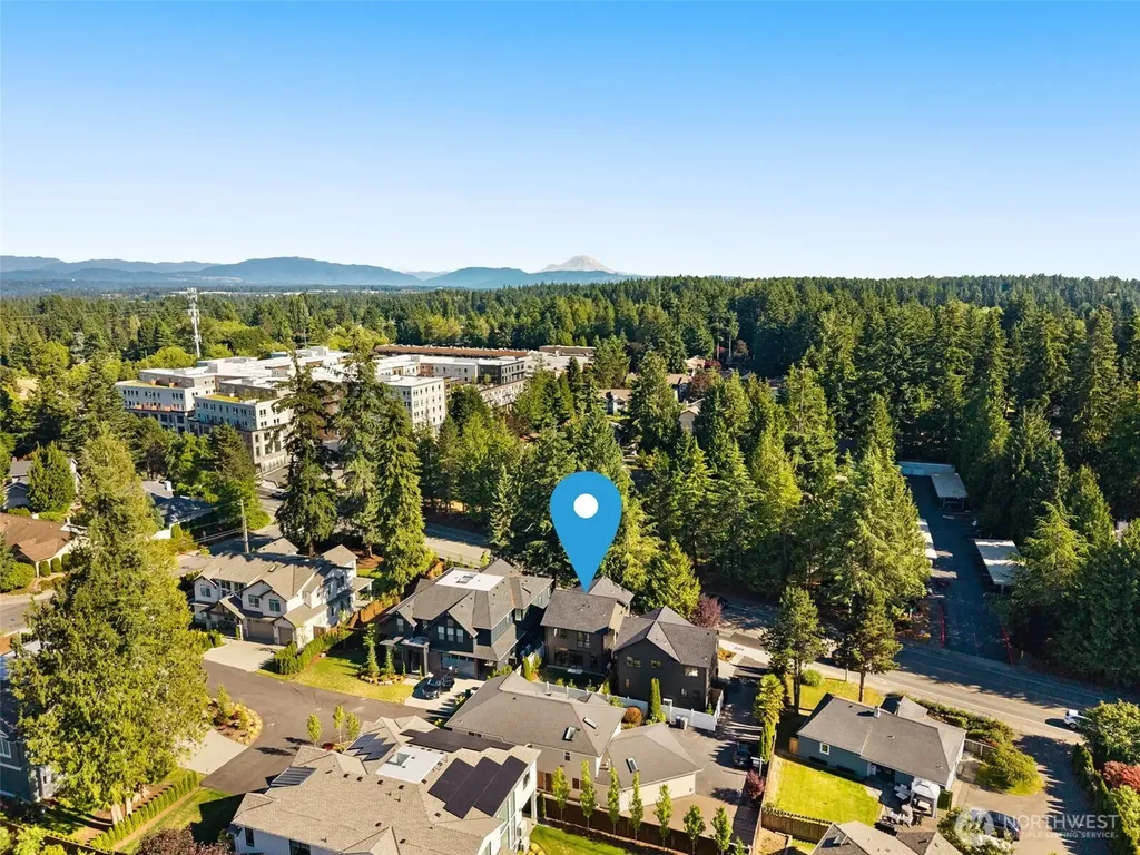 12910 NE 70th Place Kirkland WA 98033