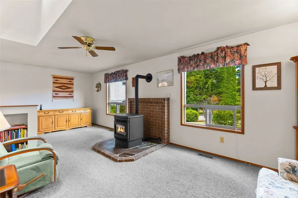 7043 Monaco Drive SE Tumwater WA 98501