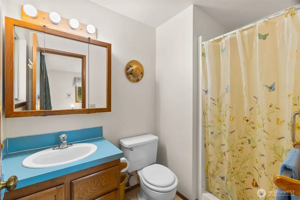 7043 Monaco Drive SE Tumwater WA 98501