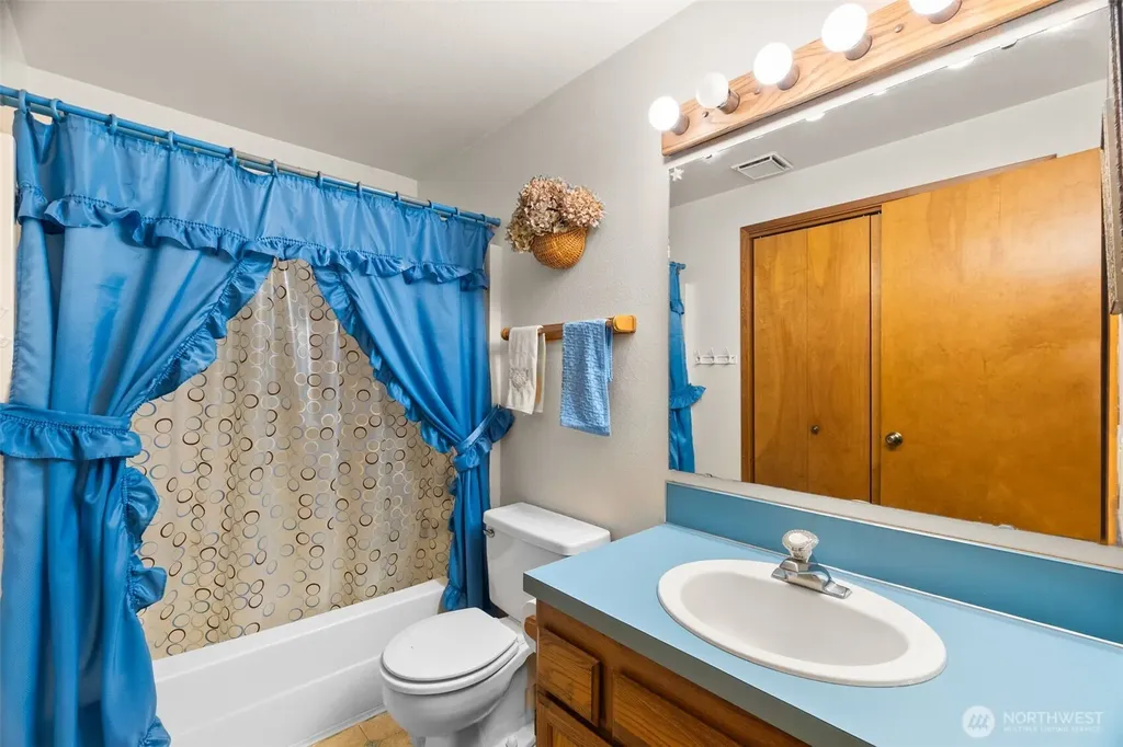 7043 Monaco Drive SE Tumwater WA 98501