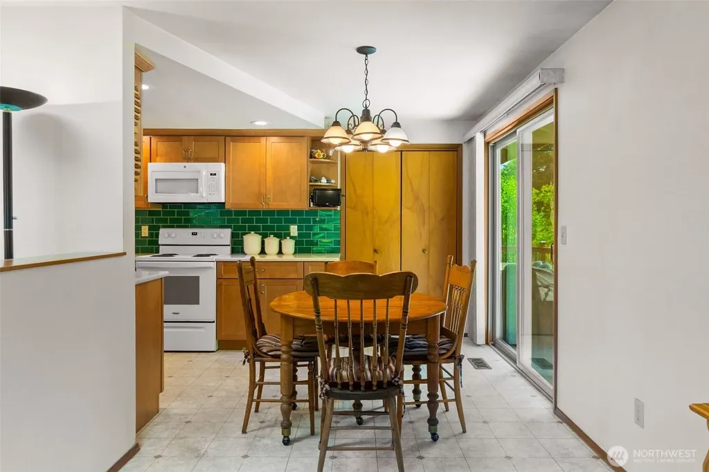 7043 Monaco Drive SE Tumwater WA 98501