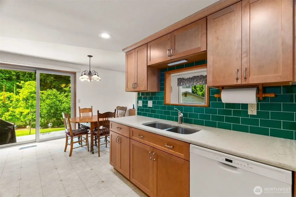 7043 Monaco Drive SE Tumwater WA 98501
