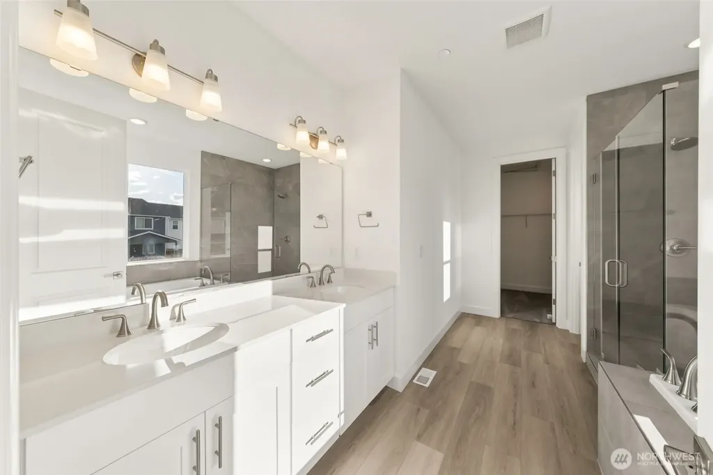 18037 139th Place E Puyallup WA 98374