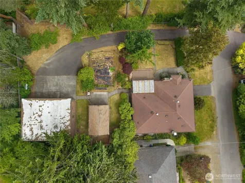 10323 48th Avenue NE Seattle WA 98125