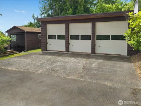 10323 48th Avenue NE Seattle WA 98125