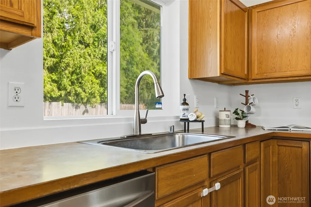 24809 52nd Avenue E Graham WA 98338
