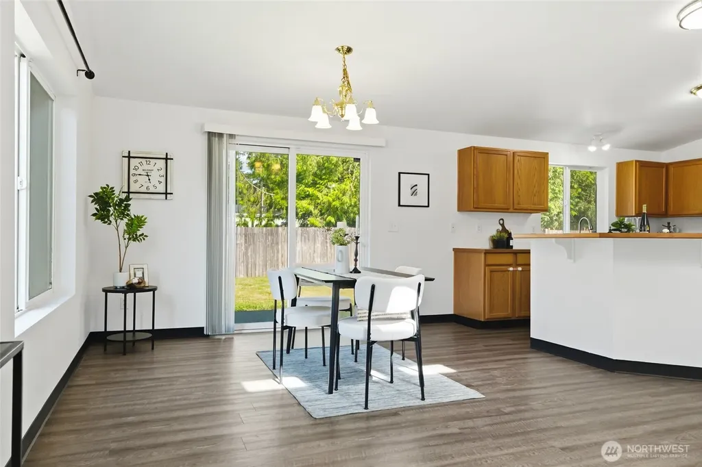 24809 52nd Avenue E Graham WA 98338