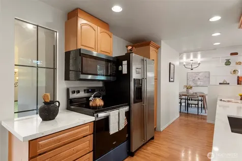20310 5th Avenue NW Shoreline WA 98177