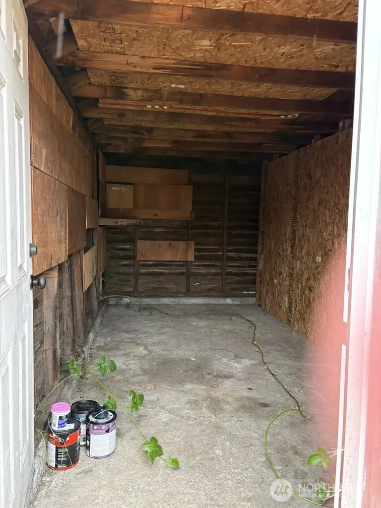 817 E 35th Street Tacoma WA 98404