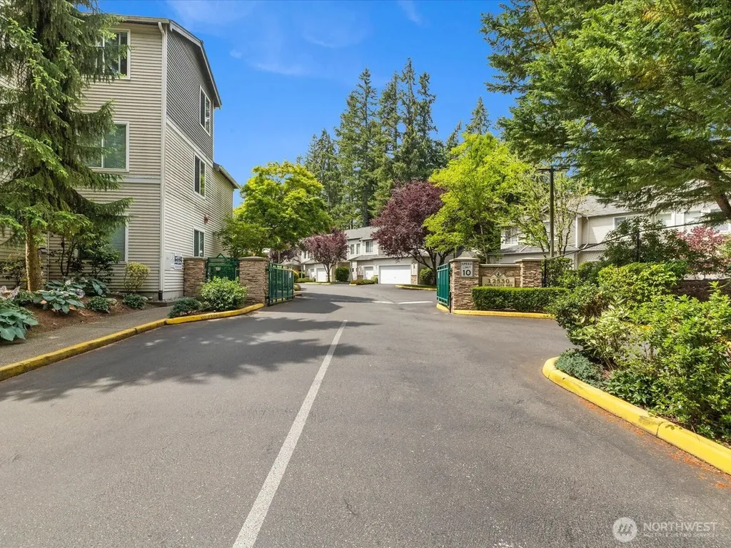12530 Admiralty Way Everett WA 98204