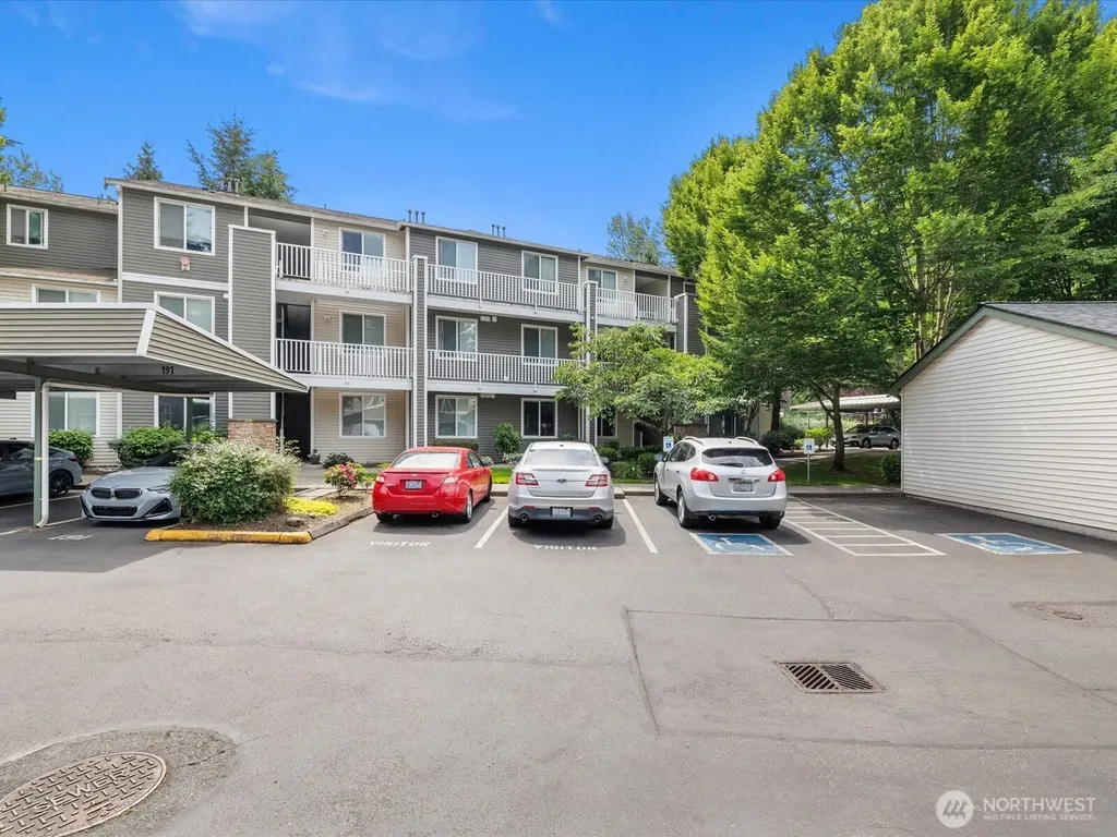 12530 Admiralty Way Everett WA 98204