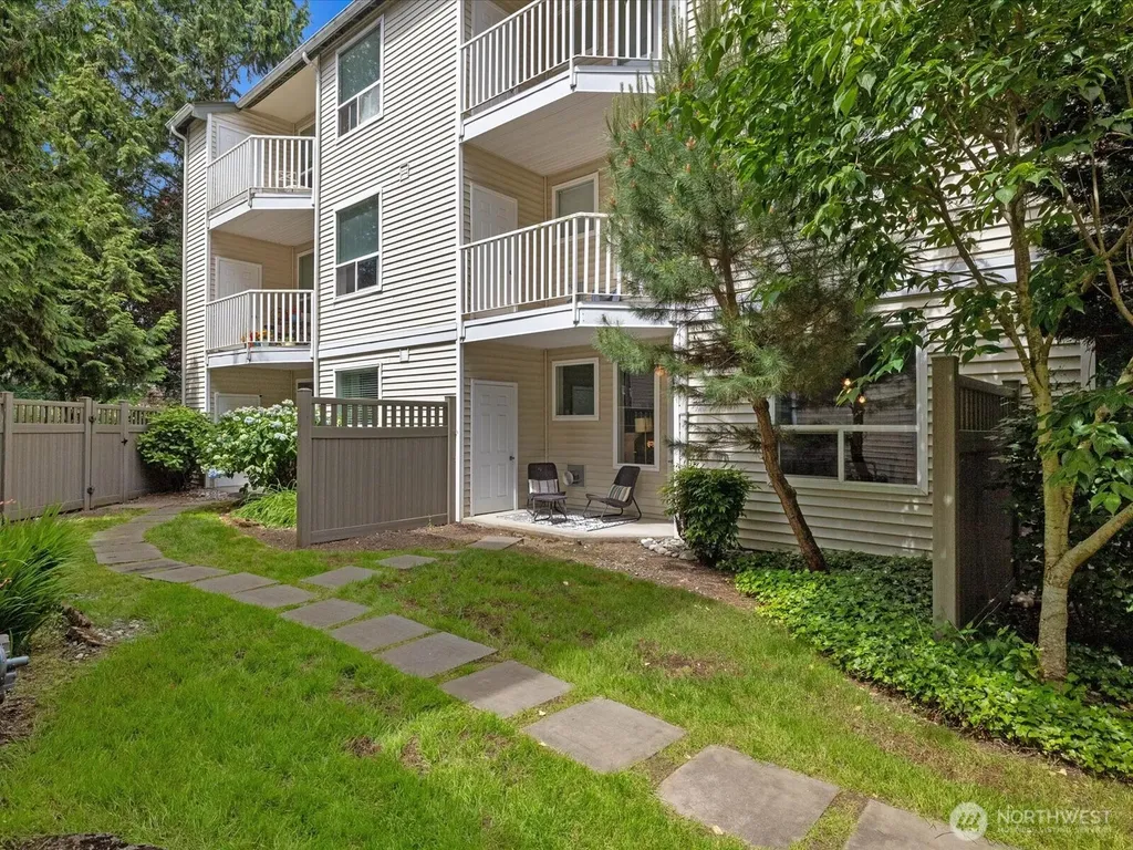 12530 Admiralty Way Everett WA 98204