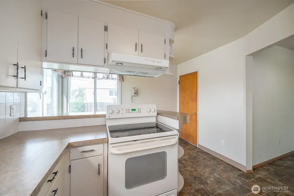907 S Hawthorne Drive Moses Lake WA 98837
