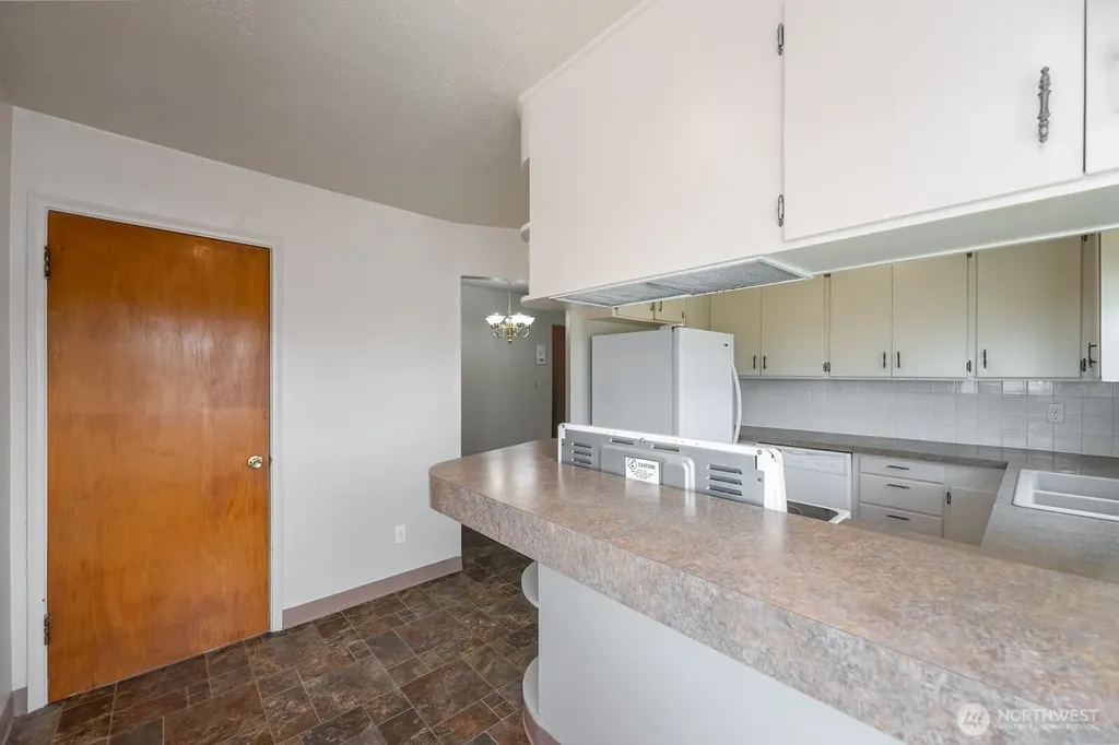 907 S Hawthorne Drive Moses Lake WA 98837