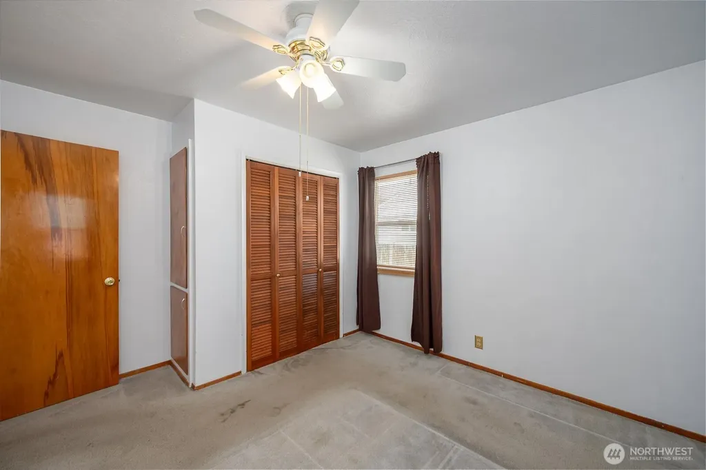 907 S Hawthorne Drive Moses Lake WA 98837