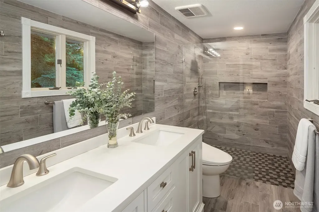5611 240th Street SE Woodinville WA 98072