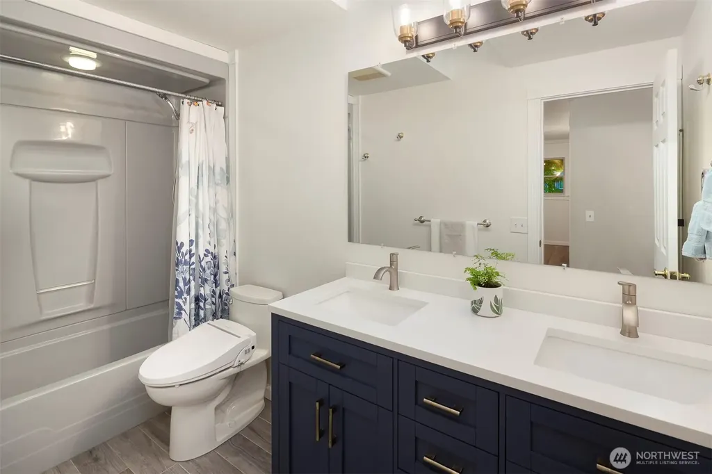 5611 240th Street SE Woodinville WA 98072